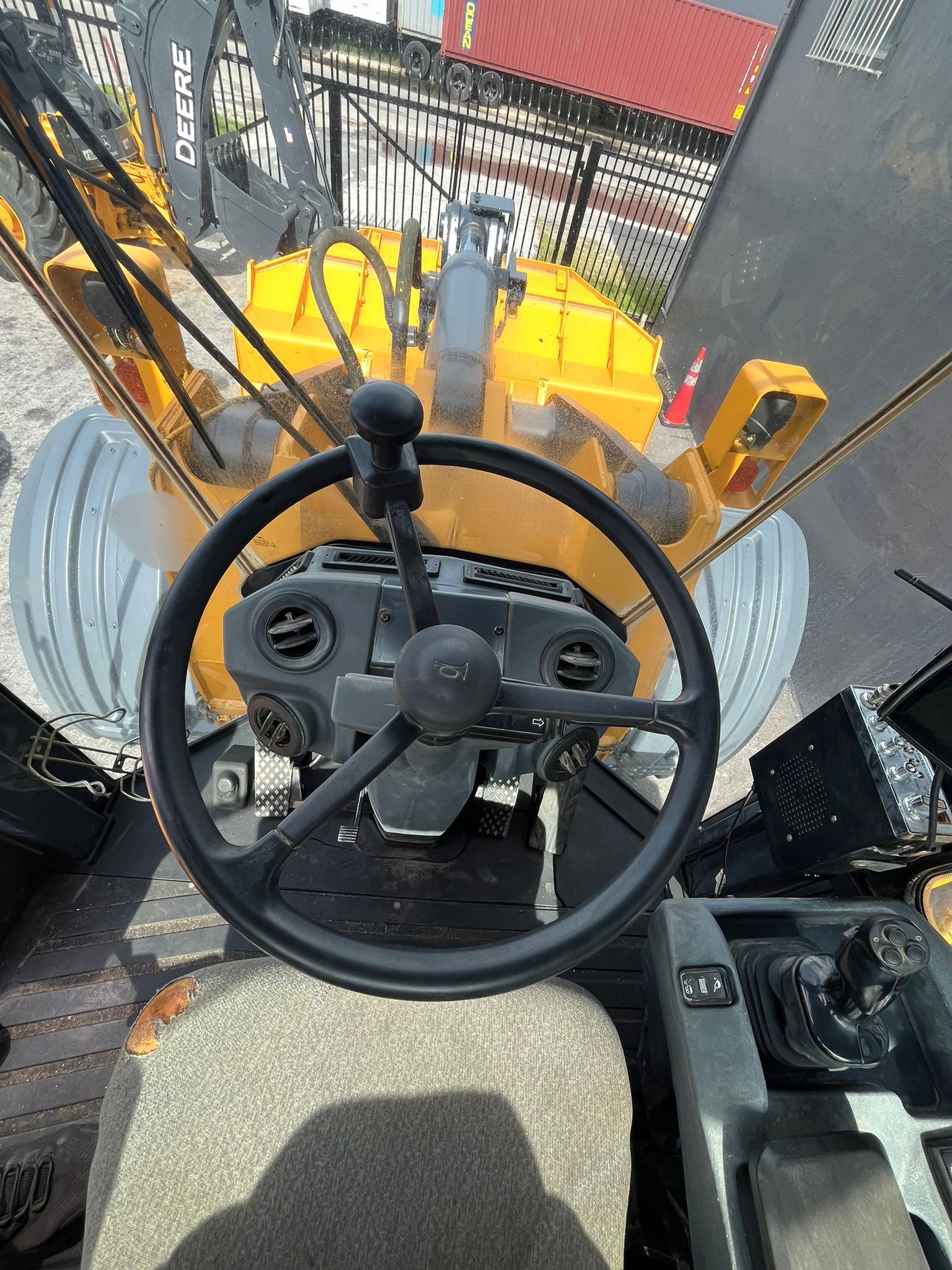 2012 John Deere 824K Wheel Loader