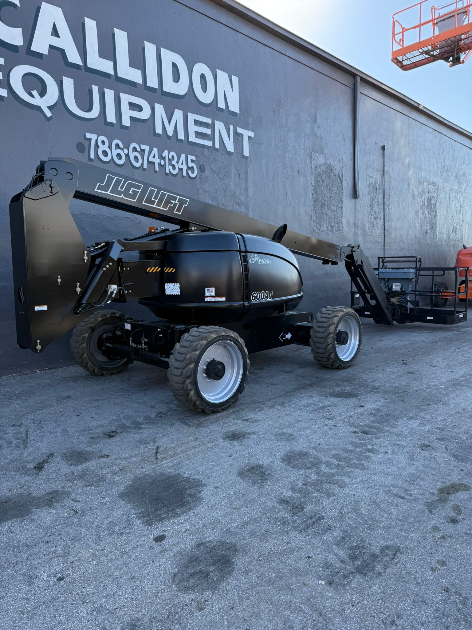 JLG 600AJ Articulating Boom Lift - Stock#BL2235