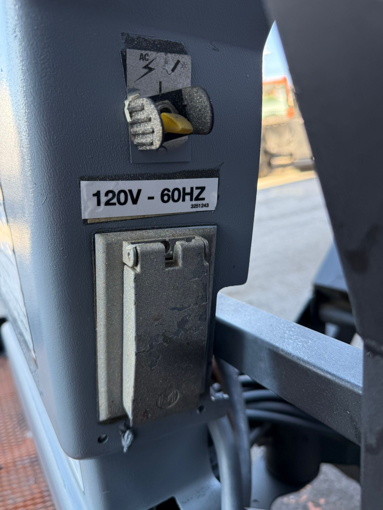 JLG 600AJ Articulating Boom Lift - Stock#BL2235